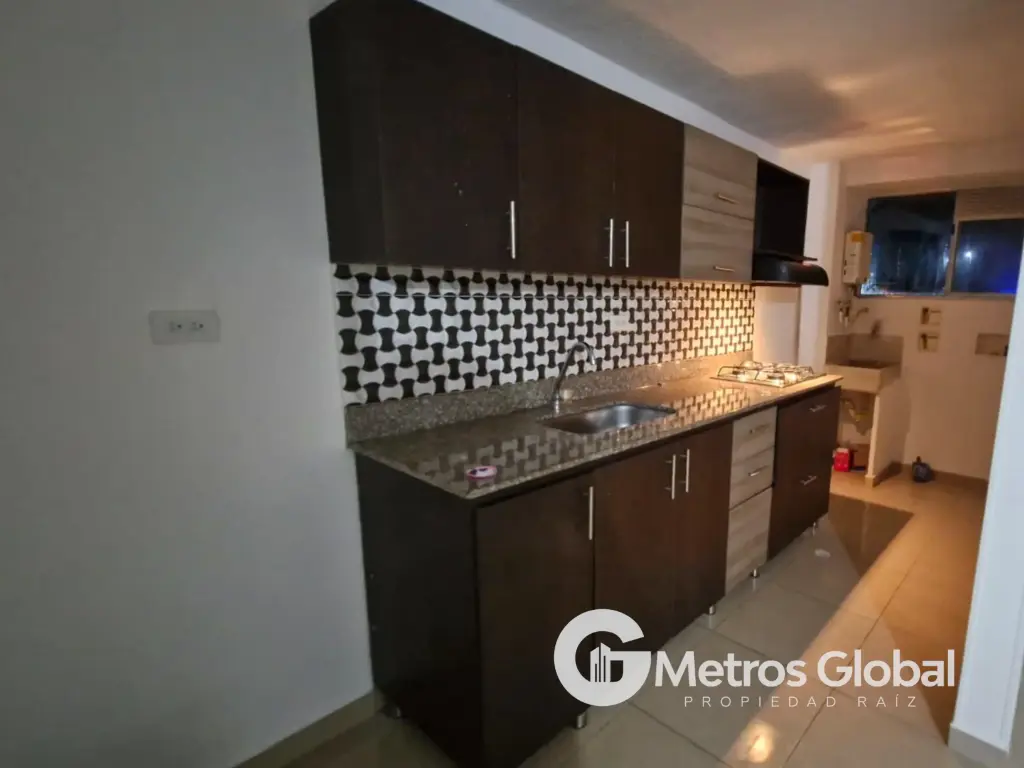 APARTAMENTO EN VENTA LOMA DE LOS BERNAL MEDELLIN