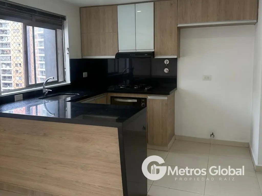 APARTAMENTO EN VENTA LOMA DE LOS BERNAL MEDELLIN