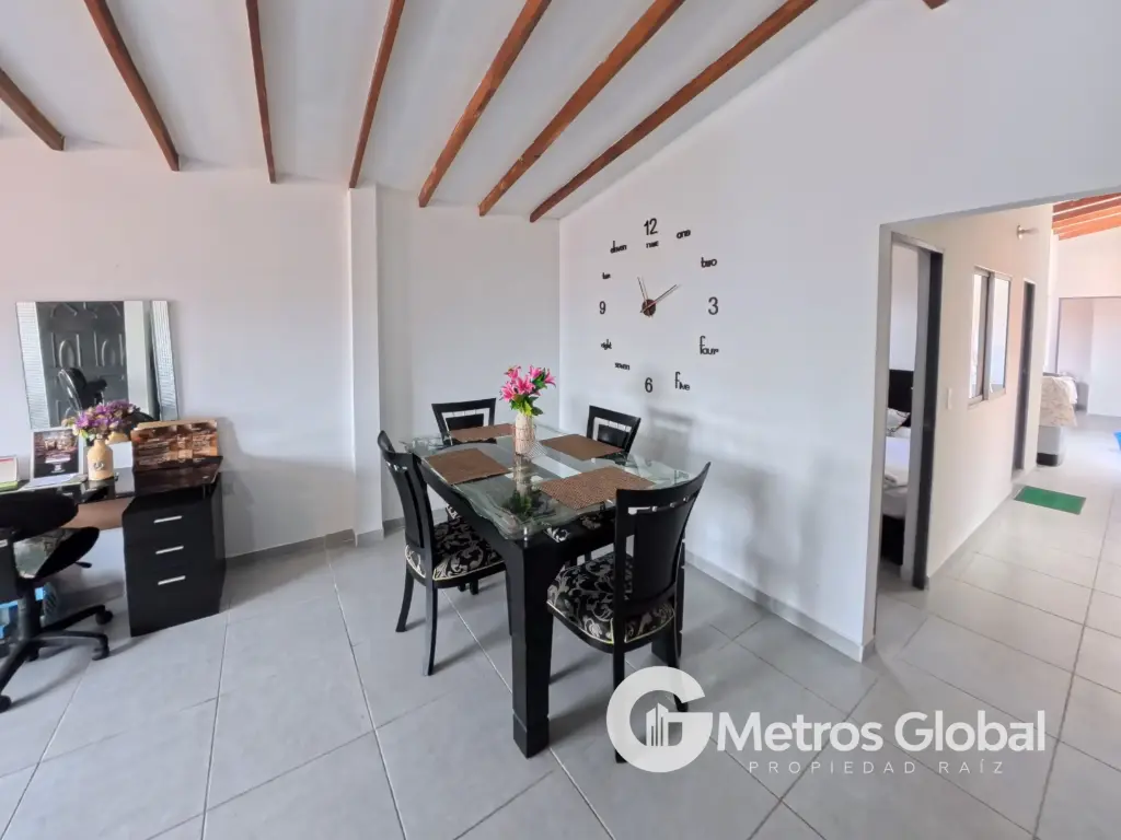 APARTAMENTO QUINTO PISO EN VENTA VILLA HERMOSA MEDELLIN