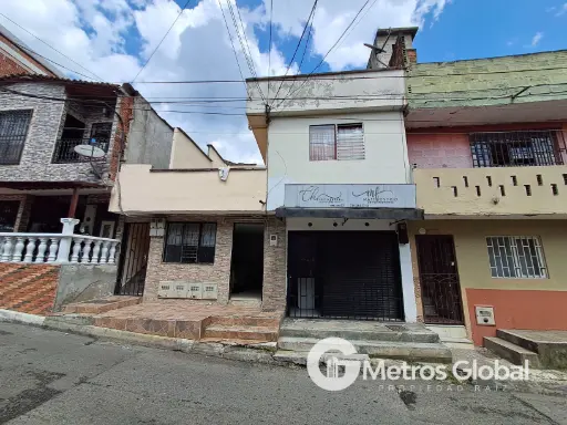 CASA LOTE MANRIQUE SANTA INES MEDELLIN